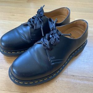 Doc Marten’s 1461 Shoe, Women’s size 6